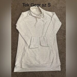 Cozy Cream Pullover Hoodie with cross cross bottom sz S